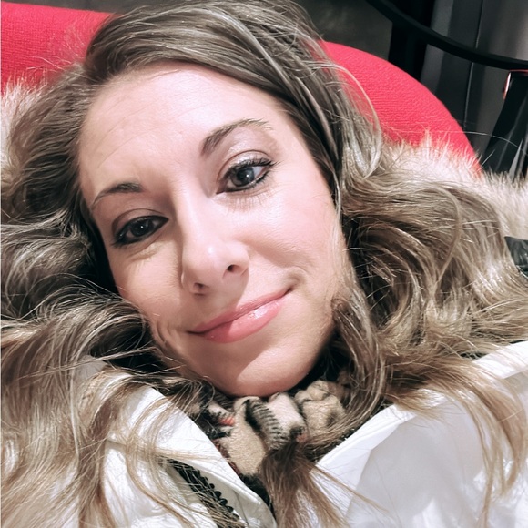 Meet your Posher, Jera - Picture 10 of 12